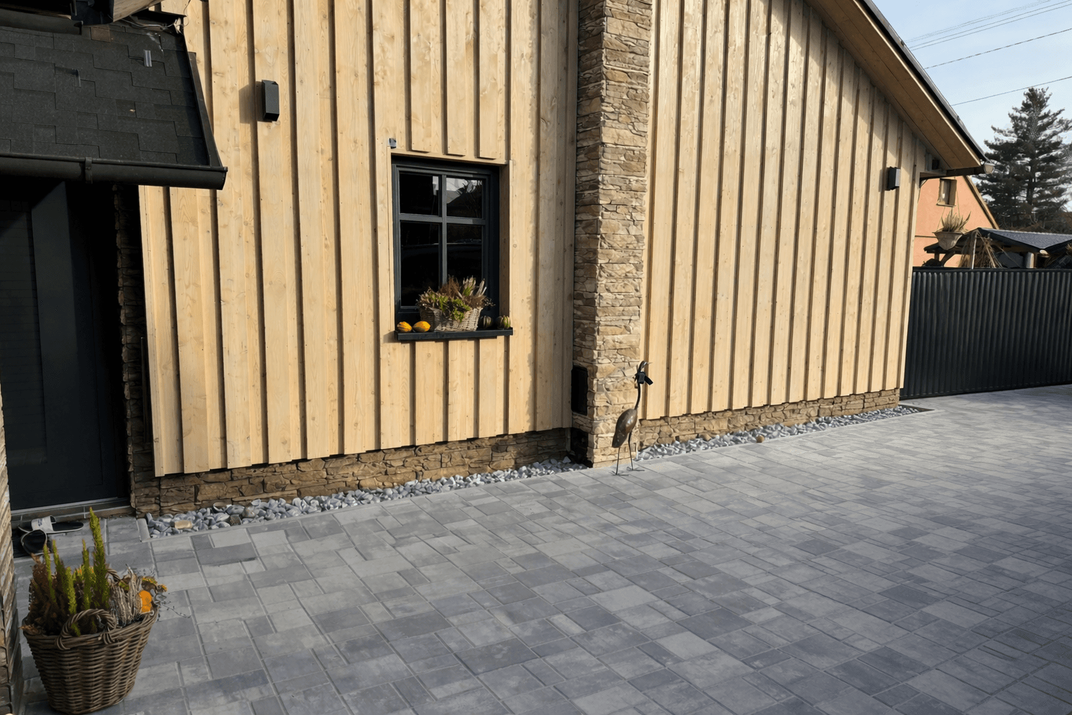 PHOTO 2025 10 20 18 28 02 13