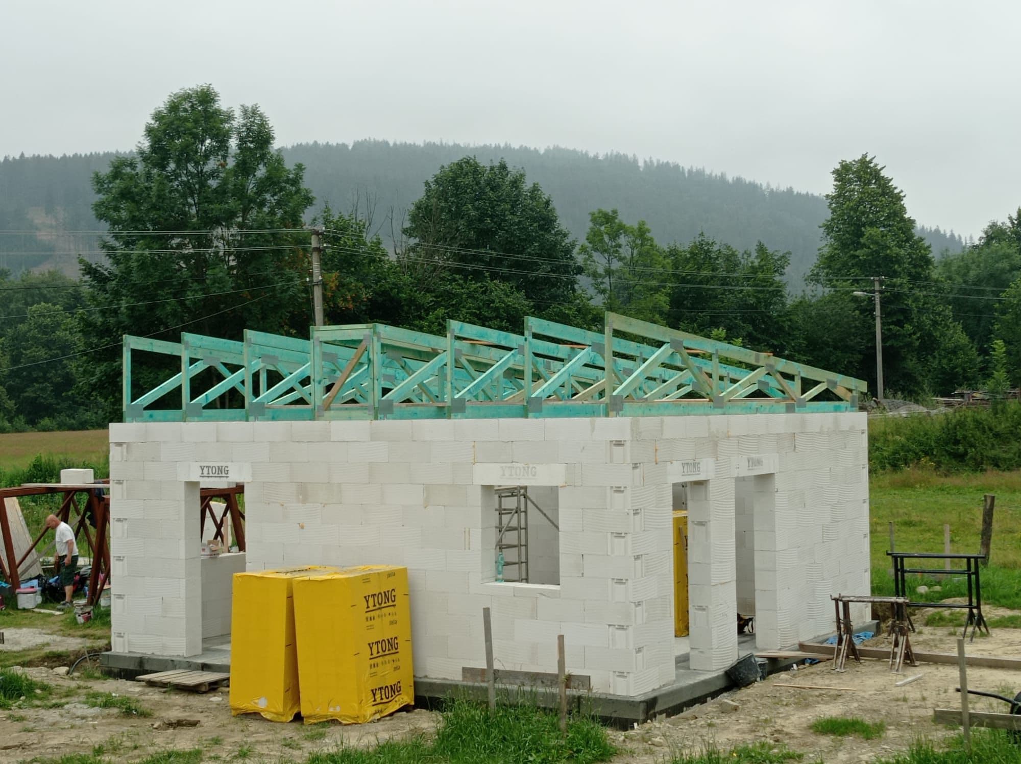 PHOTO 2025 10 20 18 28 03 11